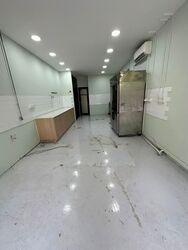 Ridgewood (D10), Retail #533075281